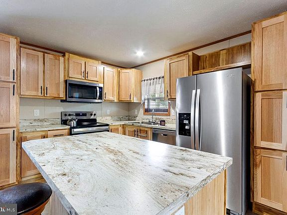 4th image of 2126 Scull St