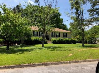 215 Country Club Rd, Livingston, AL 35470