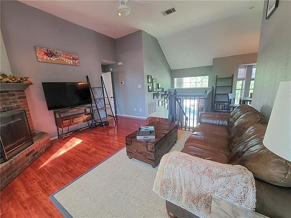 5th image of 16912 Dashwood Creek Dr