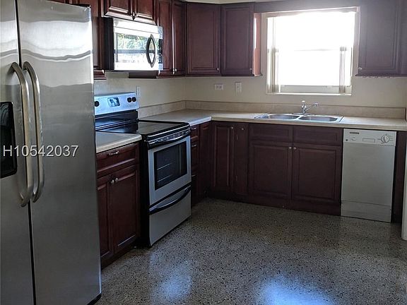 BE2956EE-D04C-4859-BBF7-3A4C0C16C0DF