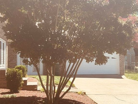 5th image of 370 Lakeland Dr