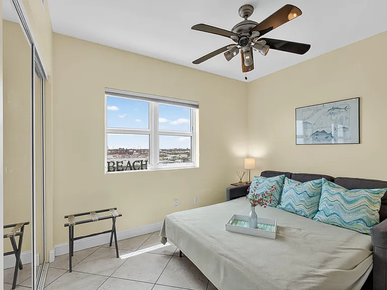 2640 Lake Shore Dr #1716 — Photo 53