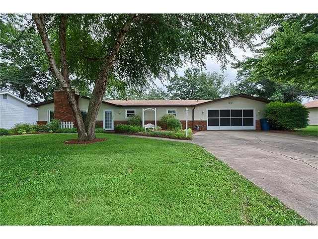 1150 Bermuda Dr photo 1