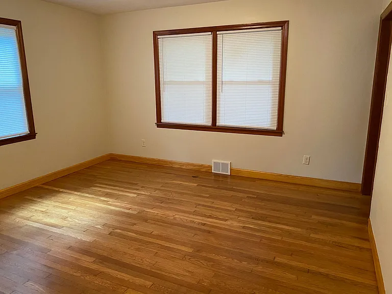 673 Fairview Rd — Photo 6