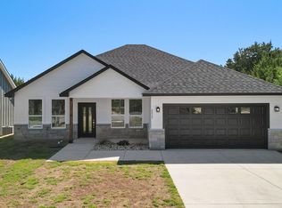 2517 Creek Dr, Granbury, TX 76048