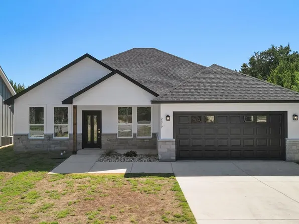 2517 Creek Dr, Granbury, TX 76048