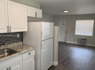 2222 Van Buren St #A-11, Hollywood, FL 33020