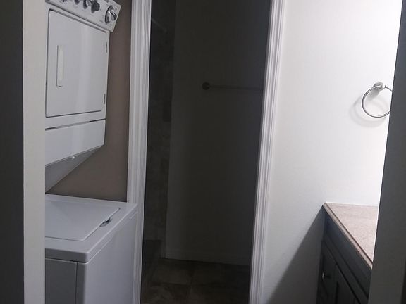 3rd image of 571 Midway Trak APT J204