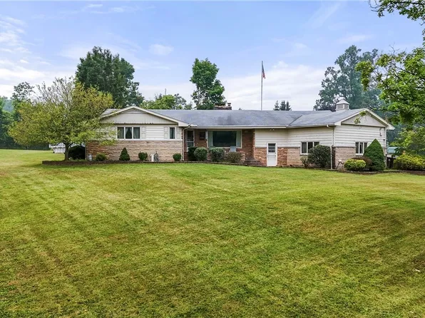 8060 Sigle Ln, Poland, OH 44514