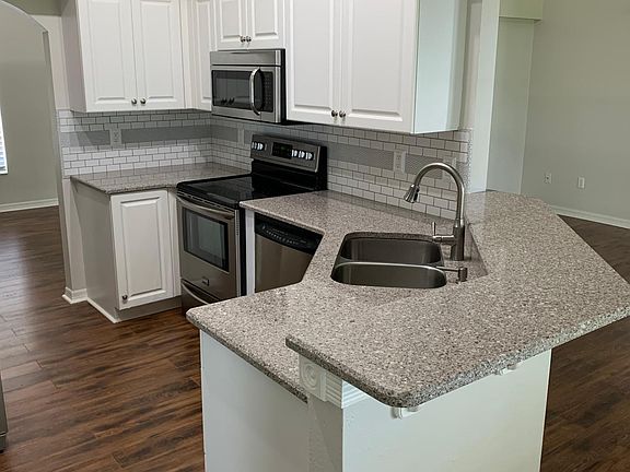 4th image of 11709 Clair Pl