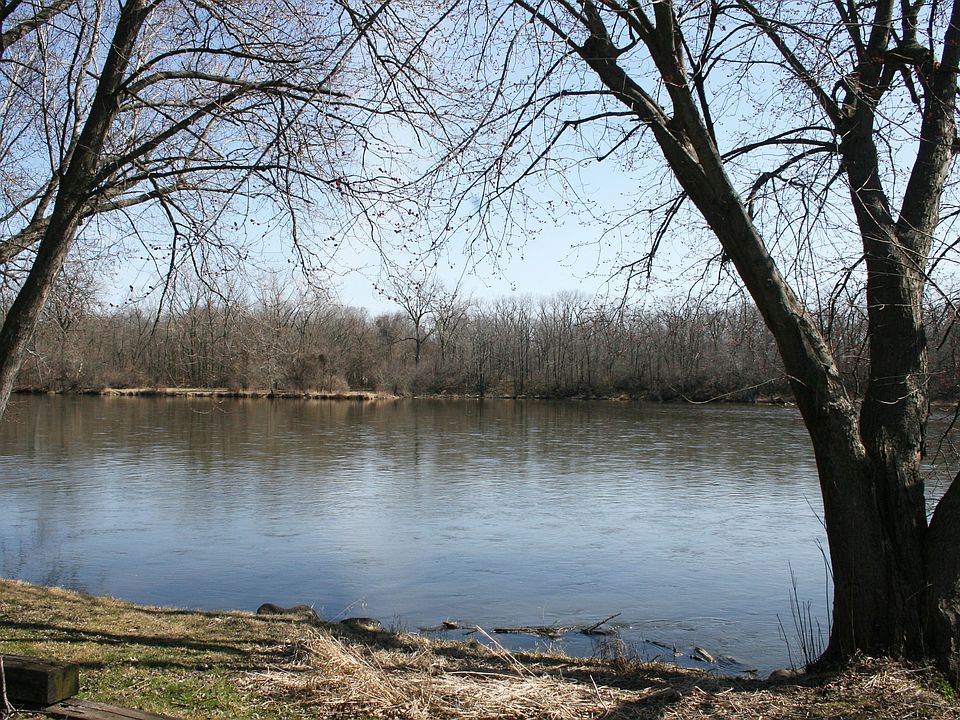 VIEW OF THE RIVER