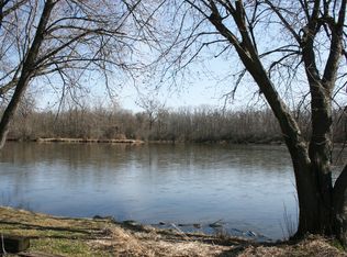 50 Kingmoor Ln, Yorkville, IL 60560