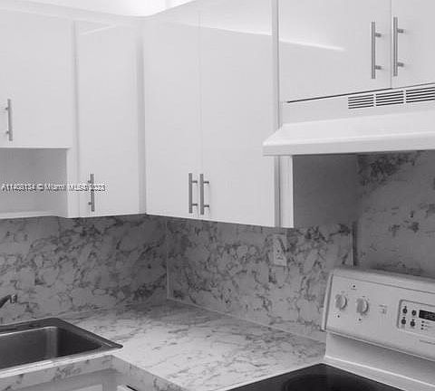 3rd image of 2899 Collins Ave APT 1710