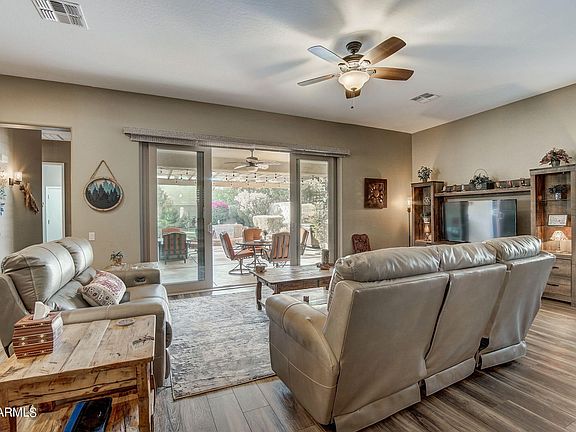 5th image of 4056 N LIMEBELL Street