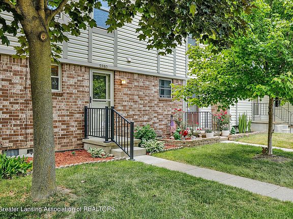 2nd image of 5980 N Village Dr #75