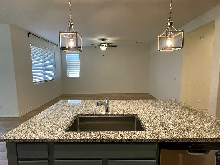 20864 E Swan Dr — Photo 14