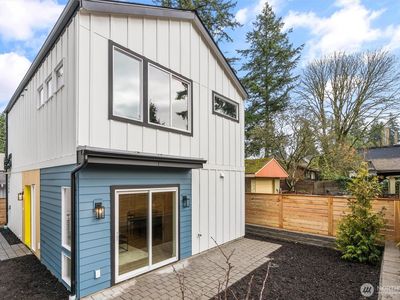 14306 Roslyn Place N, Seattle, WA, 98133
