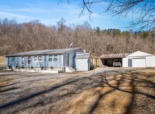 5679 Berry Patch Ln, Elliston, VA 24087