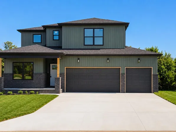 118 E Acacia Circle, Clever, MO 65631
