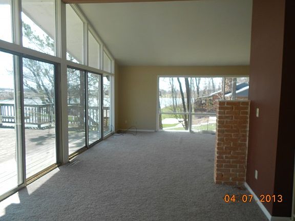 3rd image of 18114 Timber Ln