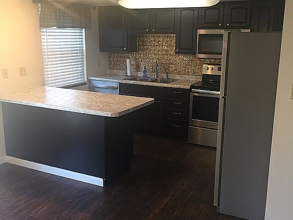 3rd image of 1424 Ticonderoga Ct