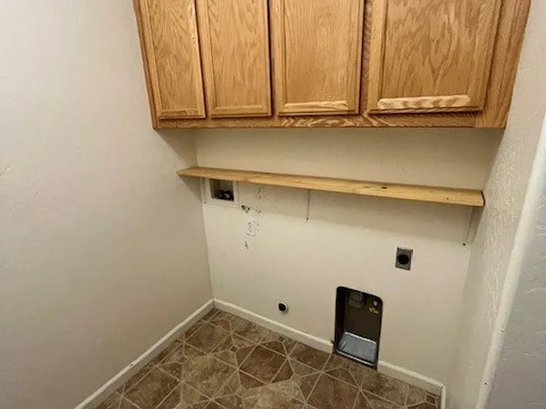 2777 Hoyt Ave — Photo 8