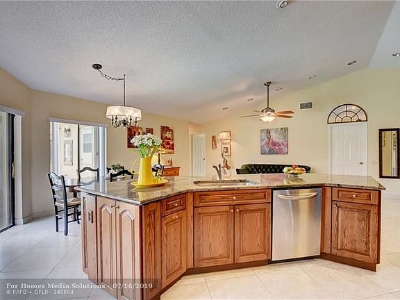4th image of 5574 NW 61st Ave