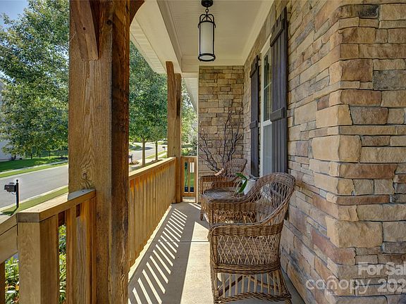 3rd image of 17537 Caddy Ct