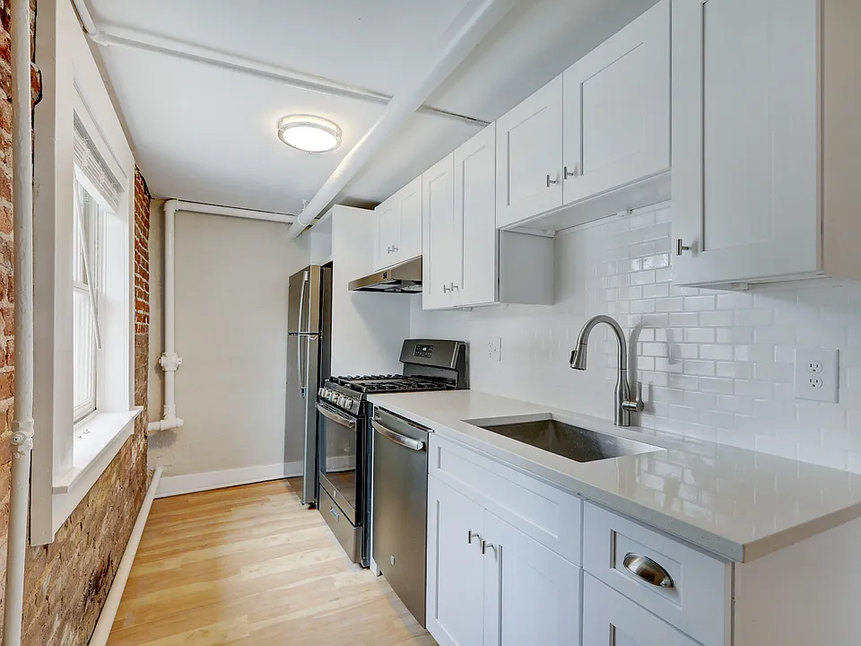 290 S Humboldt St #11