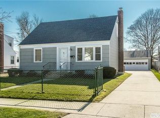 212 Chestnut Ave, East Meadow, NY 11554