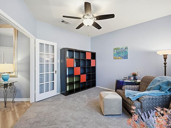 5th image of 108 Oriole Dr