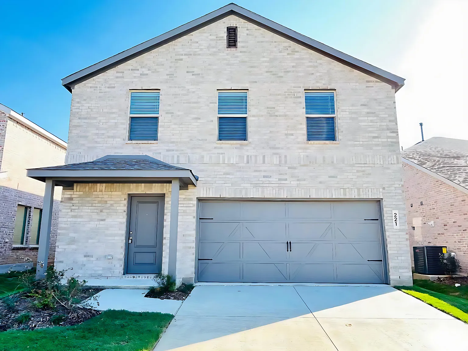 221 Bable Run Dr — Photo 1