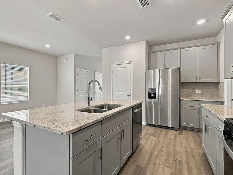 810 Honeydew Ln — Photo 10