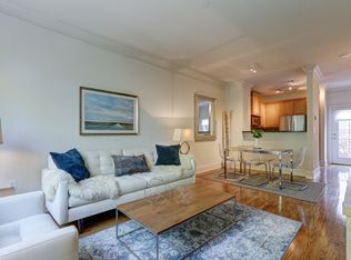 1128 Glenridge Pl, Sandy Springs, GA 30342