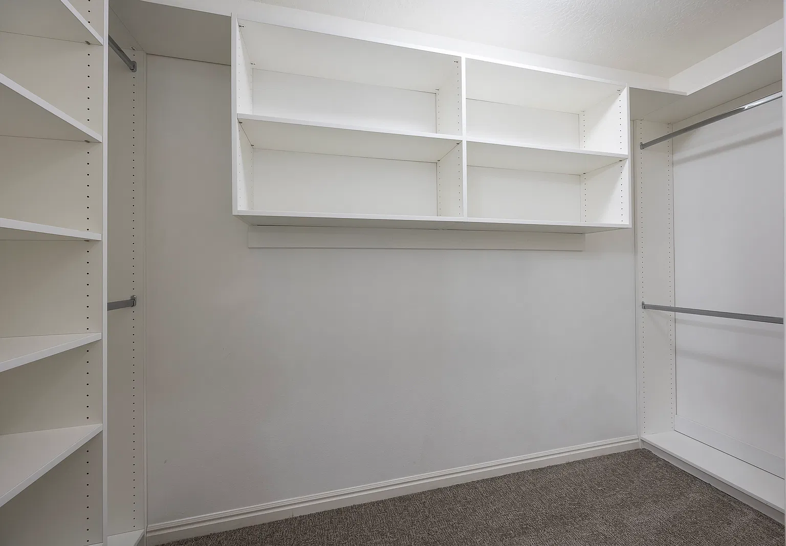 3 bed, 1247 sqft, $2,000 — Photo 1