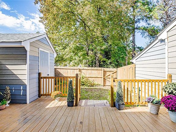 4th image of 4915 Hillery Ct