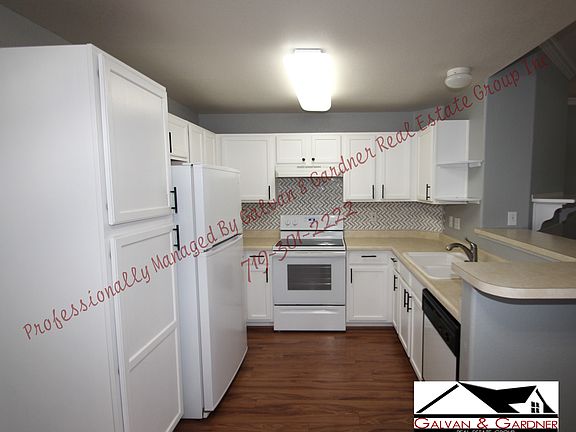 4th image of 3850 Strawberry Field Grv APT B