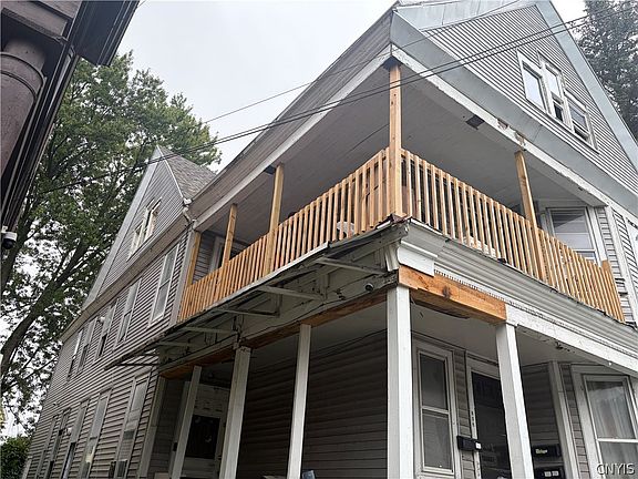 4th image of 113 Eagle St