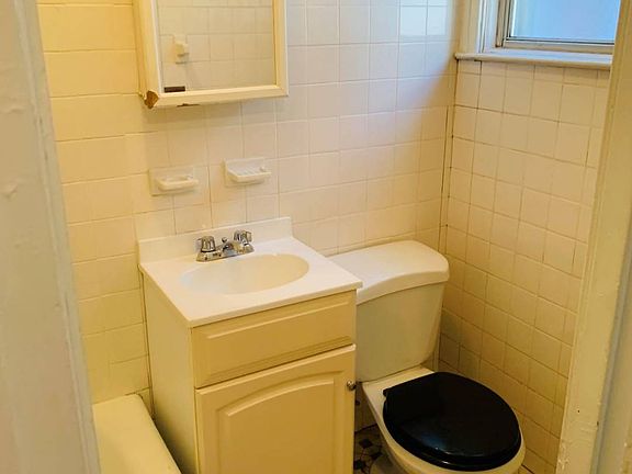 5th image of 68 Glen Cove Ave Floor 1