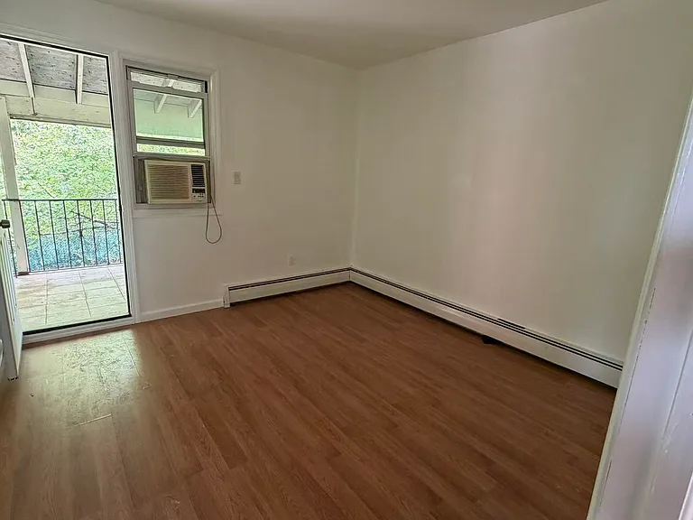 622 Hylan Blvd #2 — Photo 7