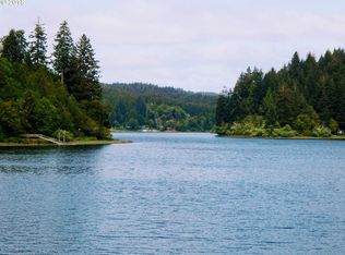 482 N Tenmile Lake Lk, Lakeside, OR 97449