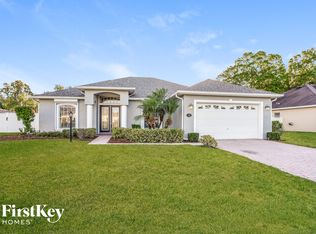 1706 McLeod Dr, Plant City, FL 33563