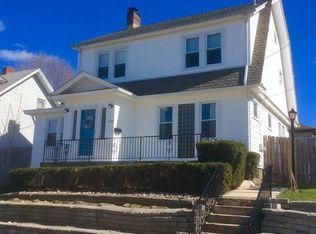 422 N 2nd St, Jeannette, PA 15644
