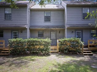 5487 Sombra Del Lago Dr, Tallahassee, FL 32303