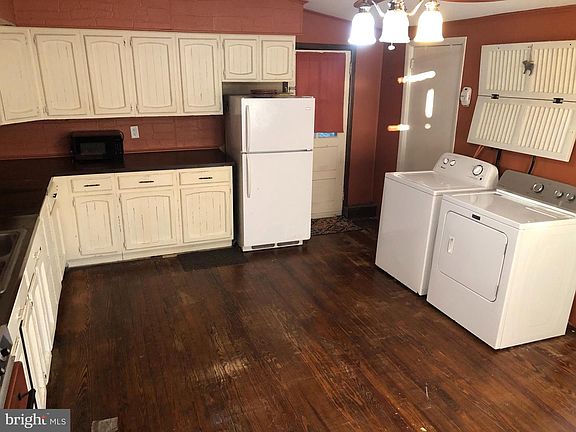 4th image of 200 Boston Ave