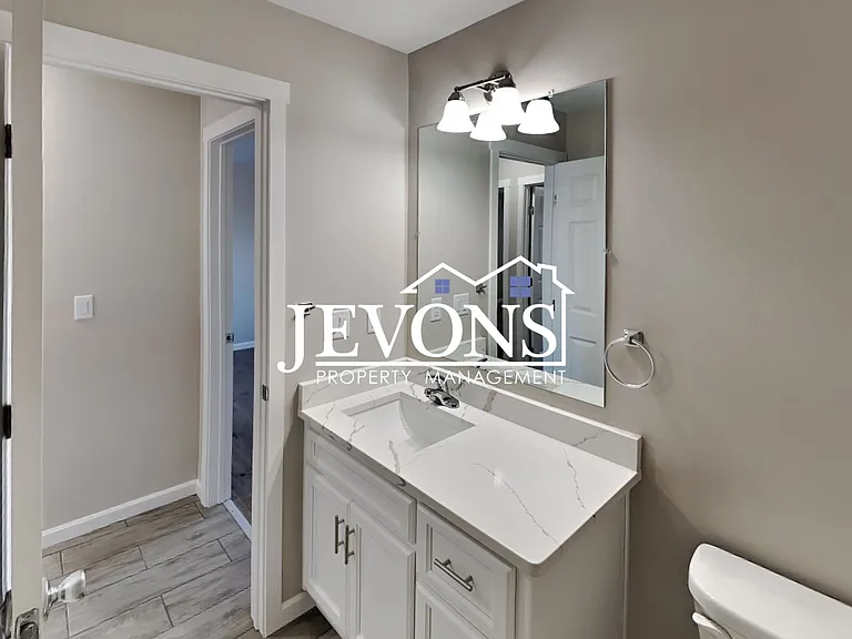1912 W Mead Ave #1 — Photo 11