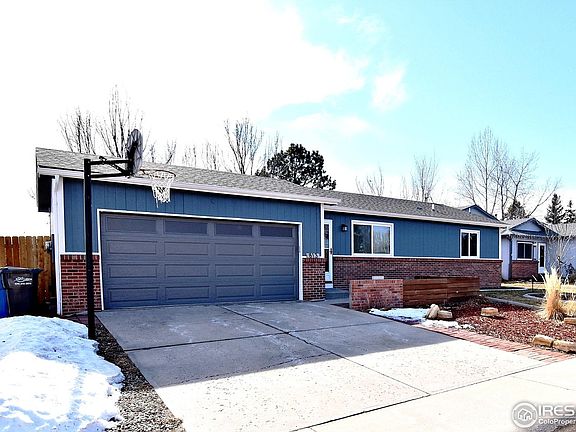 2nd image of 813 Woodland Way