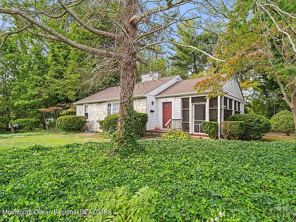 2nd image of 44 Terrace Avenue