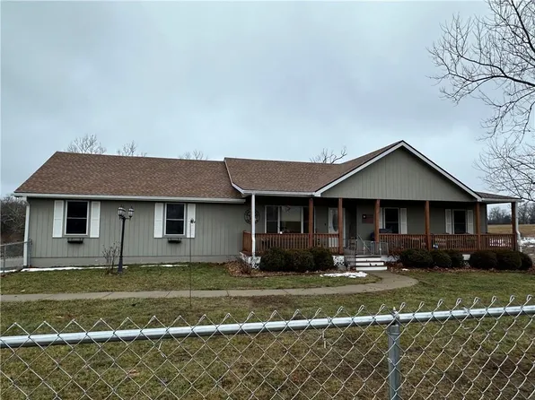 16420 Ben Hall Rd, Excelsior Springs, MO 64024