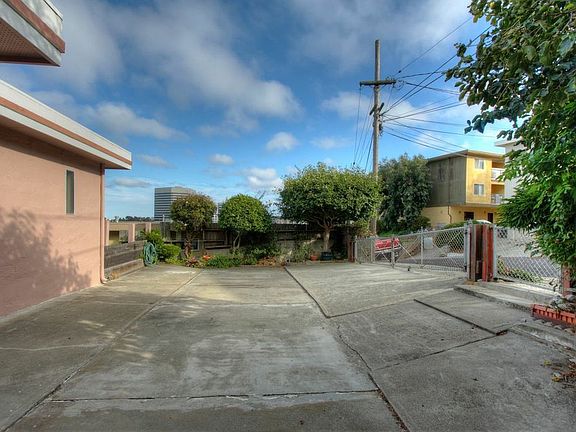 3rd image of 12 Lewis Ave